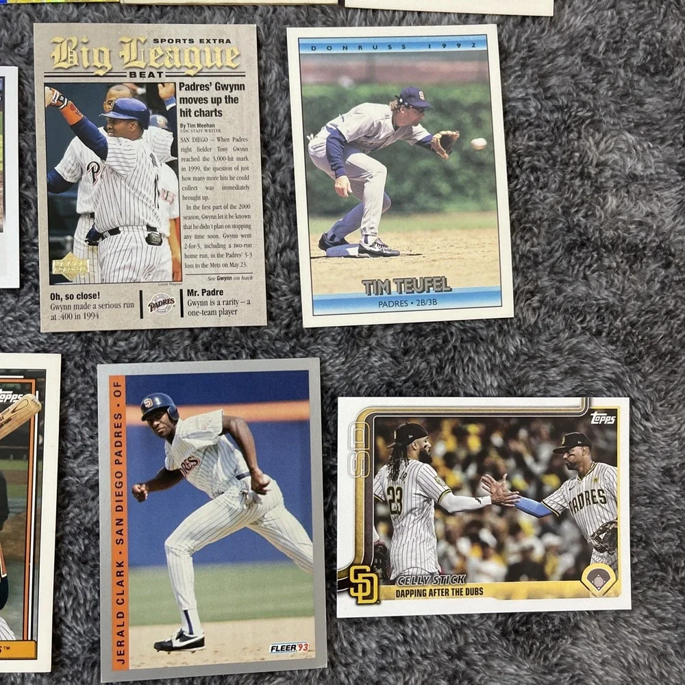 San Diego Padres Baseball 24 Card Lot - Auto, RC, Stars,‎ Inserts, Parallels